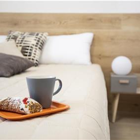 3 bedroom villa with pool, Alcamo, sleeps 5-6